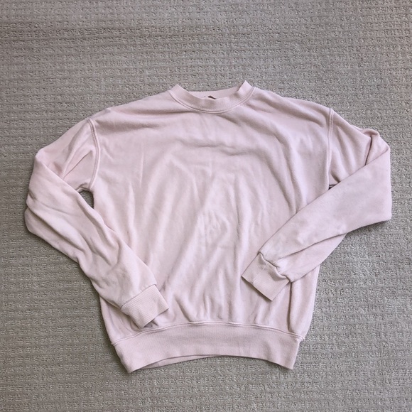 SOLD. Brandy Melville crewneck - Picture 1 of 3